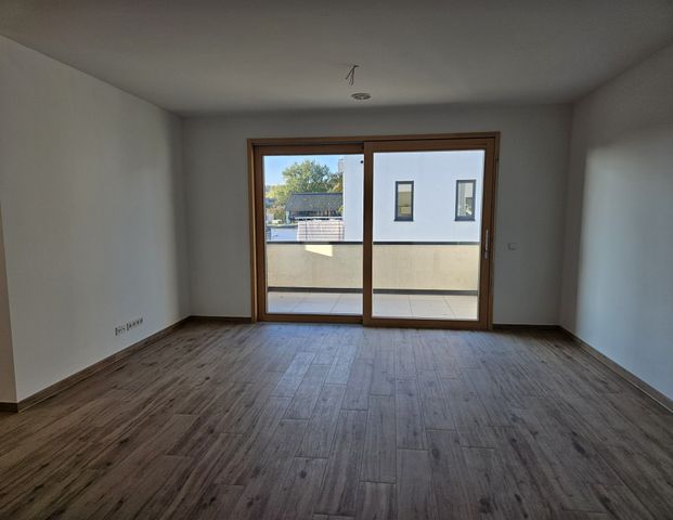 *EXKLUSIVE 2 ZIMMER-WOHNUNG mit EBK *AUFZUG *TIEFGARAGE * BARRIEREFREI *ERSTBEZUG - Photo 1