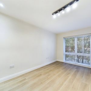 Bridge Avenue, Berkshire Bridge Avenue, Berkshire - Photo 3