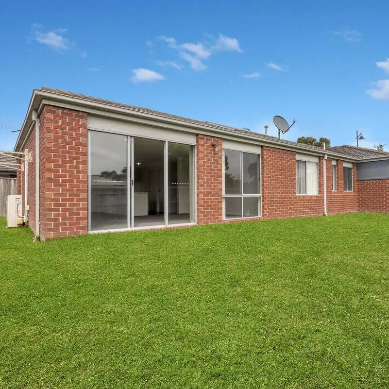 “Large 4 Bedroom Home with Spacious Rear Yard” - Photo 1