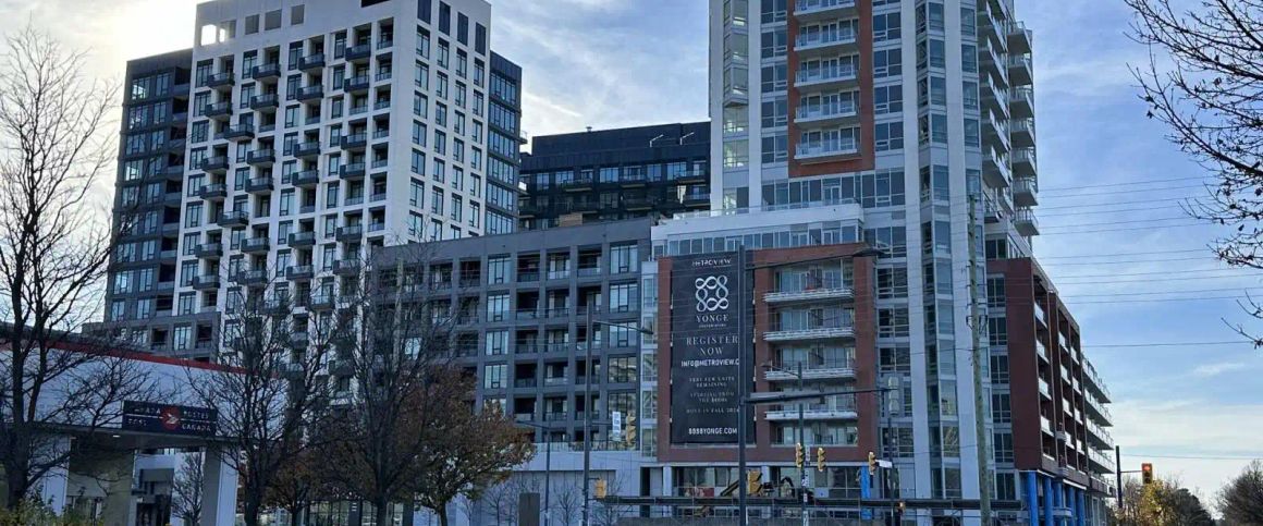 209 - 8888 YONGE STREET — 1 Bedroom - Photo 1