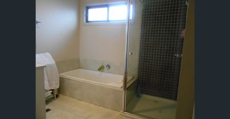 SPACIOUS WITH ALL THE CREATURE COMFORTS... - Photo 2