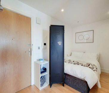 Studio to rent - Photo 5