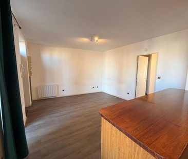 Location Appartement 3 pièces 61m² LYON 9ème - Photo 2