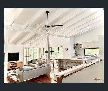 Tranquil Bushland Retreat In Quiet Location - 5 Bedrooms & Pool - Photo 1