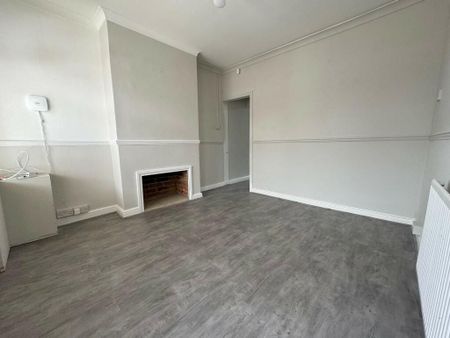 Rownhams Road, Southampton - Photo 4