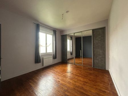 Location Appartement 4 pièces 129m² - Photo 4