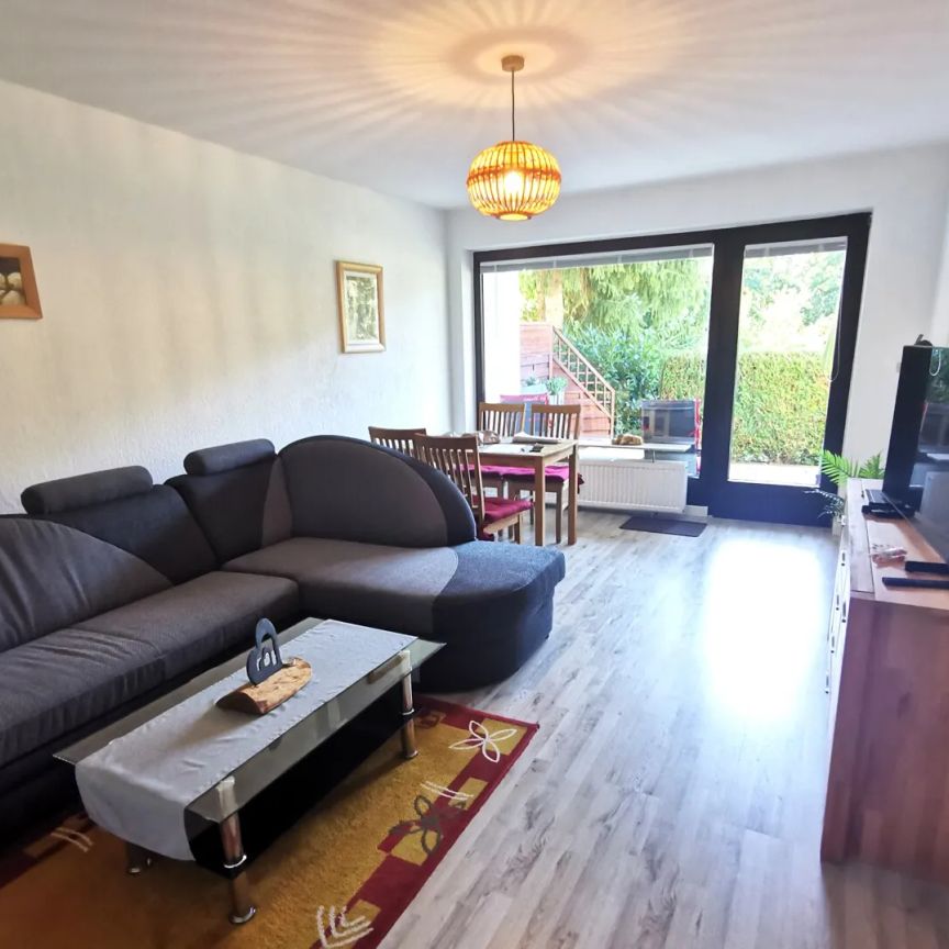 Wohngefühl mit Parkblick: Modernisierte Erdgeschosswohnung mit Terrasse in Silberborn - Photo 1