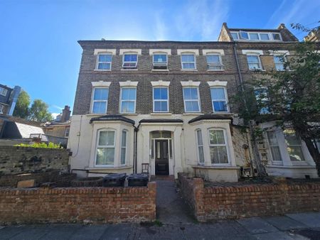 Studio to rent - Photo 4