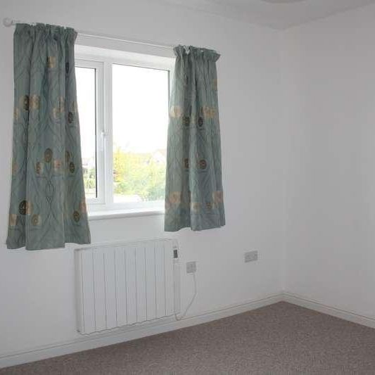 Station Road, Yate, BS37 - Photo 1