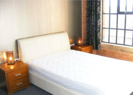 2 bedroom flat to rent - Photo 2