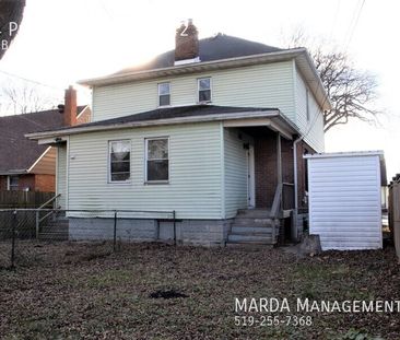 RENOVATED 2-BEDROOM/1-BATH HOME + UTILITIES! - Photo 1