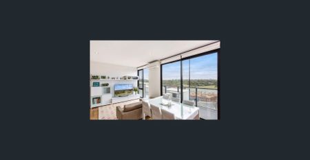 Stylish two-bedroom apartment positioned for ultimate convenience!! - Photo 3