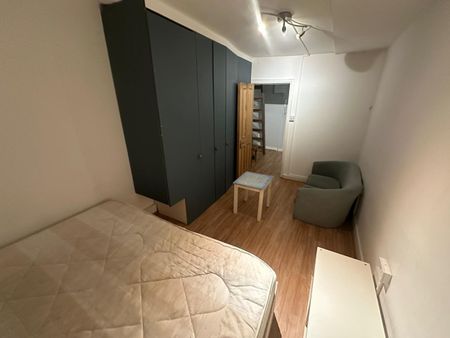 Studio Flat, Cazenove Road, N16 - Photo 2