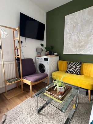 Studio Flat, Filmer Road, SW6 - Photo 1