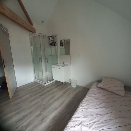 Location Appartement 94m² VILLENEUVE D ASCQ 59491 - Photo 2