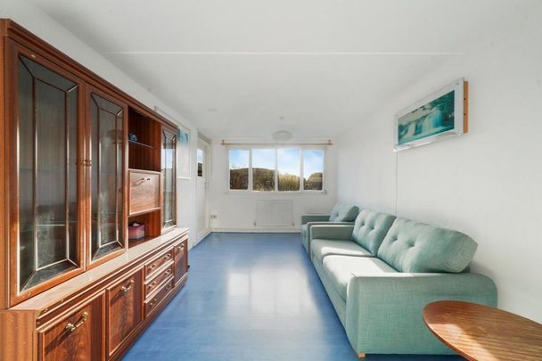 3 bedroom flat to rent - Photo 1