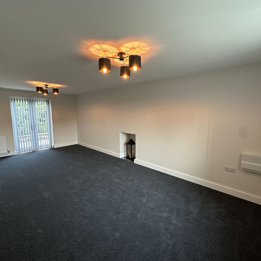 Friday Street, Bury St. Edmunds, West Row - Photo 1