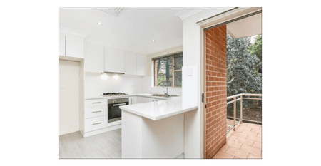 Quiet & Spacious 3-Bedroom Townhouse in a Prime Naremburn Location - Photo 2