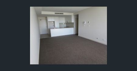 MODERN & CONVENIENT TWO BEDROOM APARTMENT PLUS STUDY AREA - Photo 5