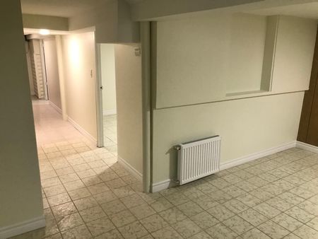 For Lease - 184 Livingstone Avenue Unit# Lower, Toronto, Ontario - Photo 2