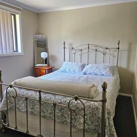 Edmondson Park - Photo 3