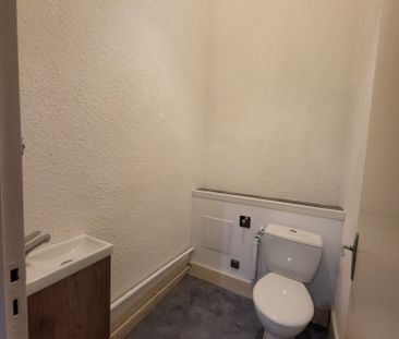 Location Appartement 5 pièces 78m² PRIVAS 07000 - Photo 4