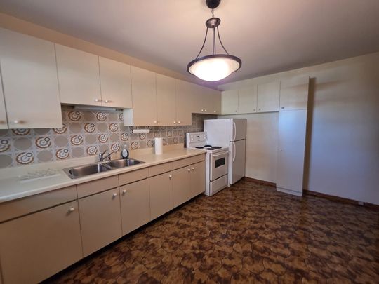 For Lease - 1674 St Clair Avenue, Toronto, Ontario - Photo 1