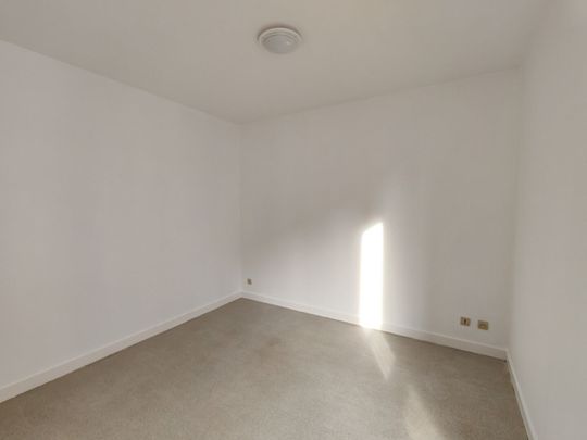 Location Appartement 1 pièce 24m² - Photo 1