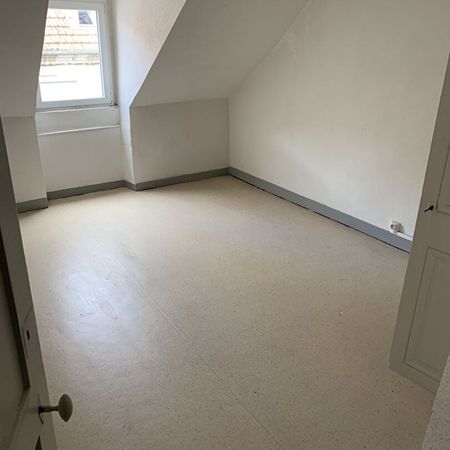 Appartement avec chambre séparée au centre ville de Vesoul - Photo 3