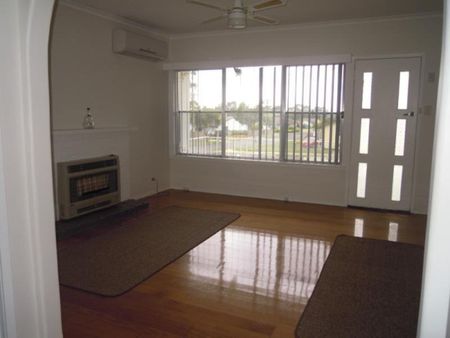 73 Vary Street, Morwell, VIC - Photo 5
