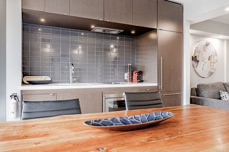 For Lease - 155 Yorkville Avenue Unit# 819, Toronto, Ontario - Photo 3