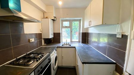 2 bedroom flat to rent - Photo 5