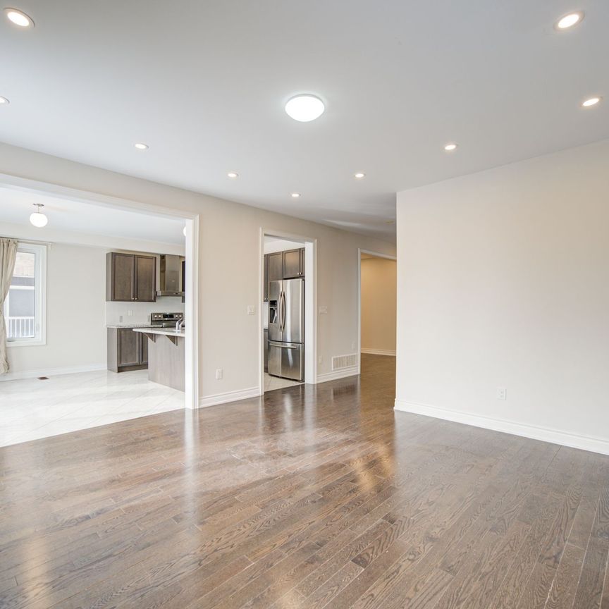 For Lease - 9 Rotondo Crescent, Vaughan, Ontario - Photo 1