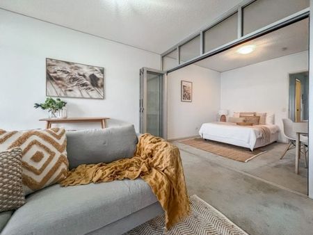 Resort living at Rightbank Apartments - Photo 3