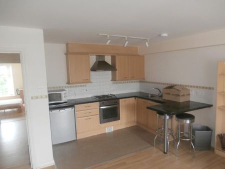 2 bedroom apartment to rent - Photo 4