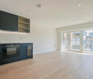 1 Bedroom 1 Bathroom - Photo 2