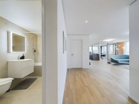 Modern 5.5-room apartment in Neuhausen - Photo 2