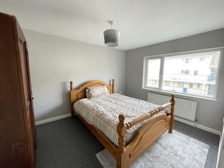 36 Castletown Square, Fintona, Omagh, BT78 2FB - Photo 2