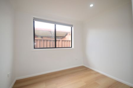 Beautiful Brand New 2 Bed Granny Flat!! - Photo 3