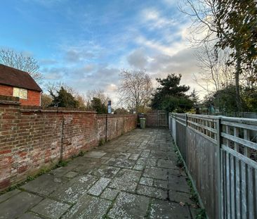 2 bedroom end of terrace house to rent - Photo 6