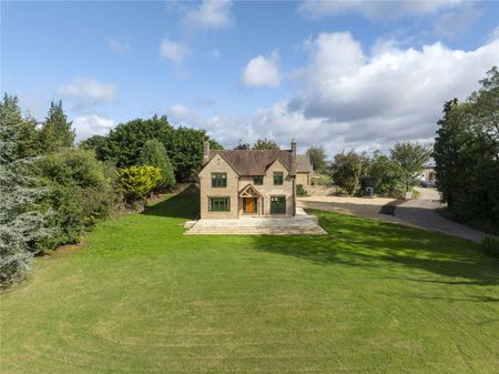 Spacious and well-presented family home just outside of Stow-on-the-Wold. - Photo 5