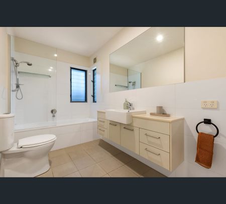 2/183 Broken Head Road, Suffolk Park, NSW 2481 - Photo 4