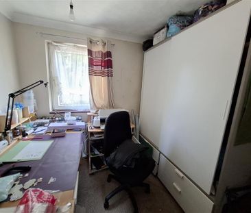 Martian Avenue, HEMEL HEMPSTEAD - Photo 1