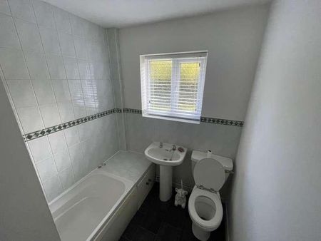 Middlefield Close, Hinckley, Leicestershire, LE10 - Photo 2