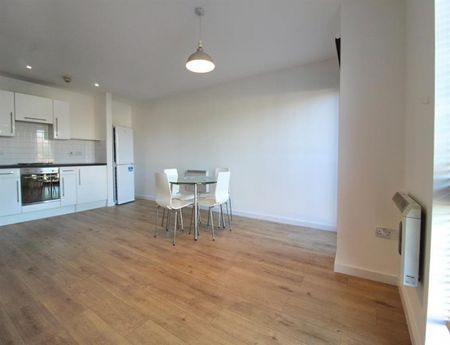 2 Bedroom Apartment To Let - Photo 5