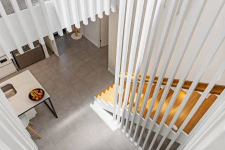 Elegant architecturally designed townhome with Kedron Brook views - Photo 3