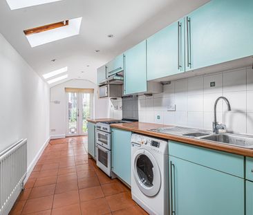 Terraced House to rent - Whitworth Street, Greenwich, SE10 - Photo 1