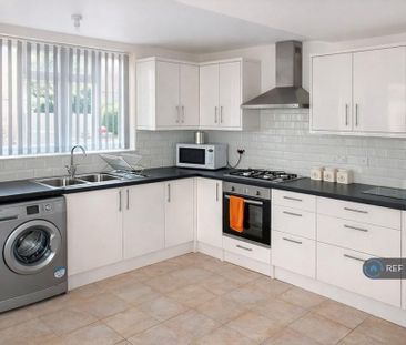1 bedroom in a house share to rent - Photo 6