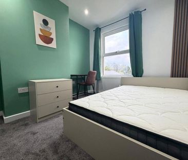 1 bedroom in a house share to rent - Photo 5