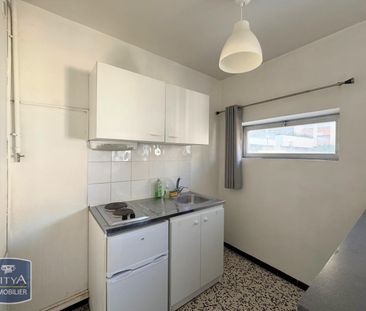 Location Appartement 1 pièce 24m² MARSEILLE 7ème - Photo 3